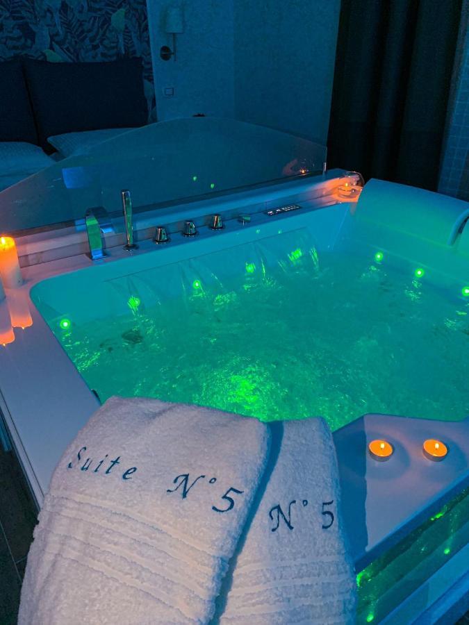 B&B Numero5 Castellammare di Stabia Bagian luar foto