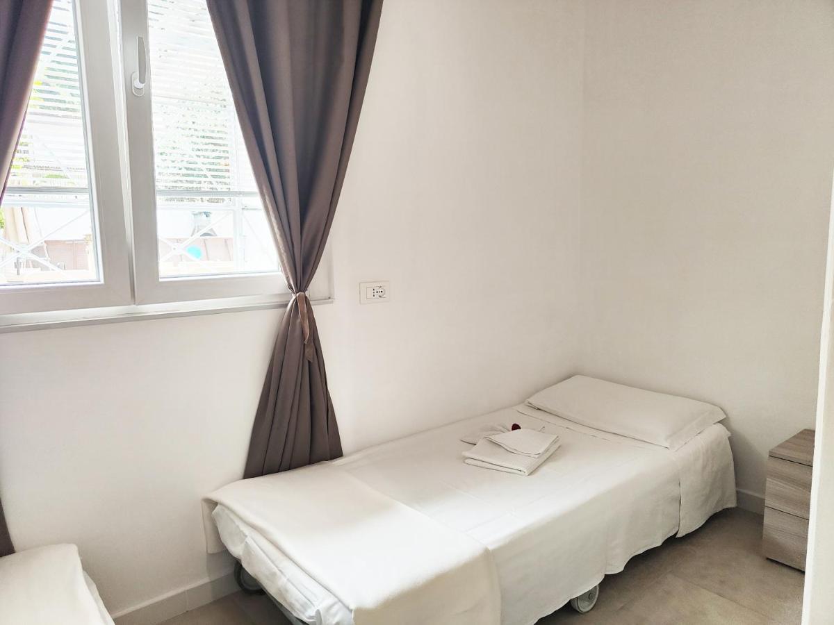 B&B Numero5 Castellammare di Stabia Bagian luar foto