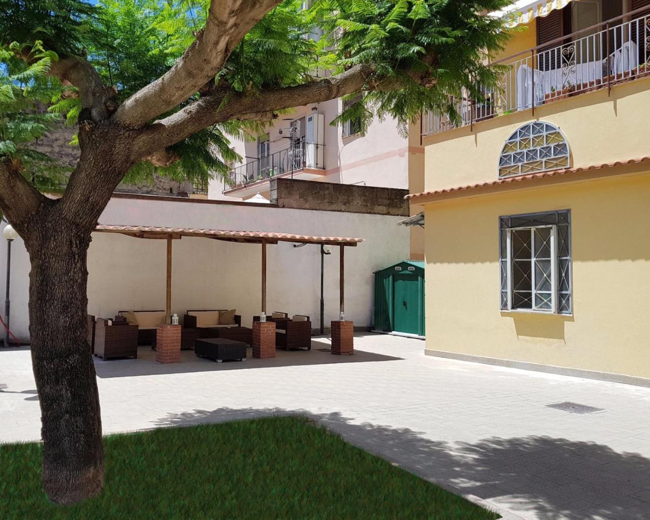 B&B Numero5 Castellammare di Stabia Bagian luar foto
